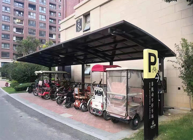 車棚